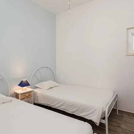 Beachfront Rc Apartment Albufeira